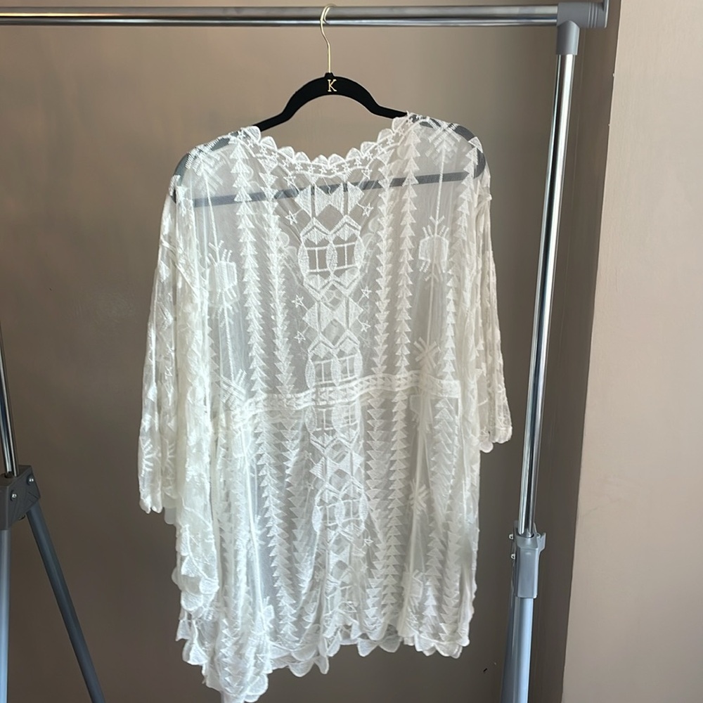 Beach cover up boho top concert embroidery light weight easy to travel versatil - Picture 5 of 8